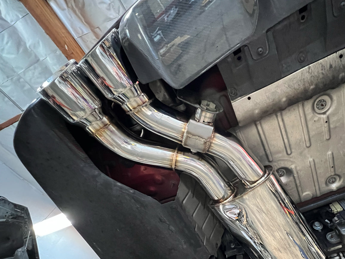 2016-2019 Cadillac CTS-V Mid Pipe